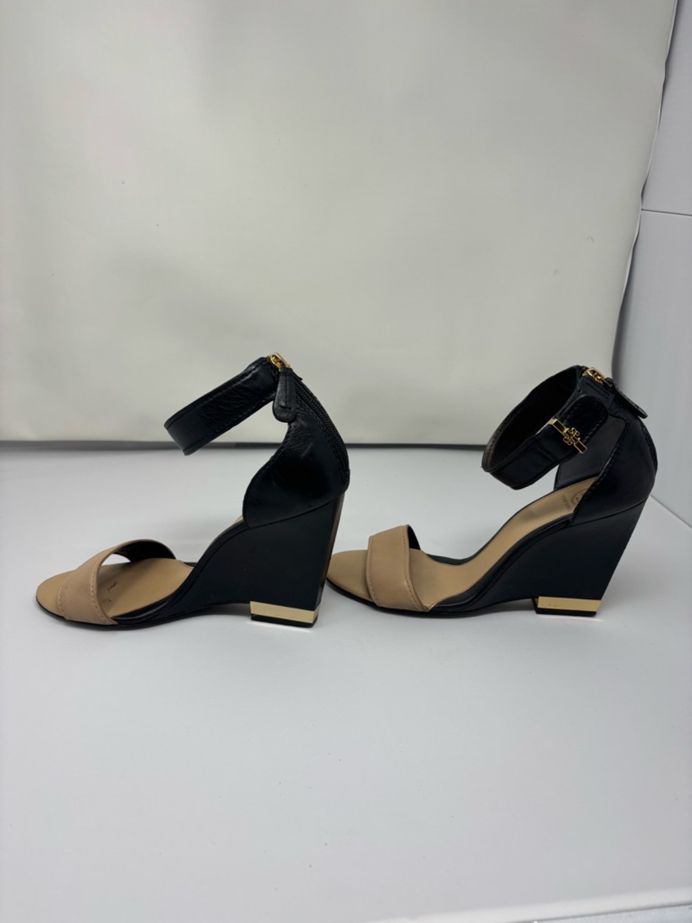 Tory Burch Two-Tone Ankle Strap Block Sandals - Beige and Black - Picture 3 of 5